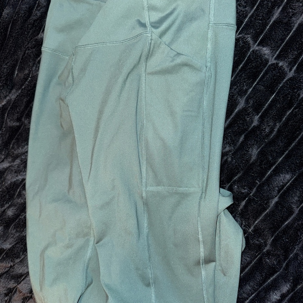 Girlfriend Collective Forest Green Leggings - Picture 3 of 3